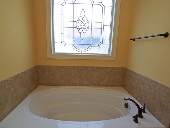 4th image of 112 Bancroft Brook Dr