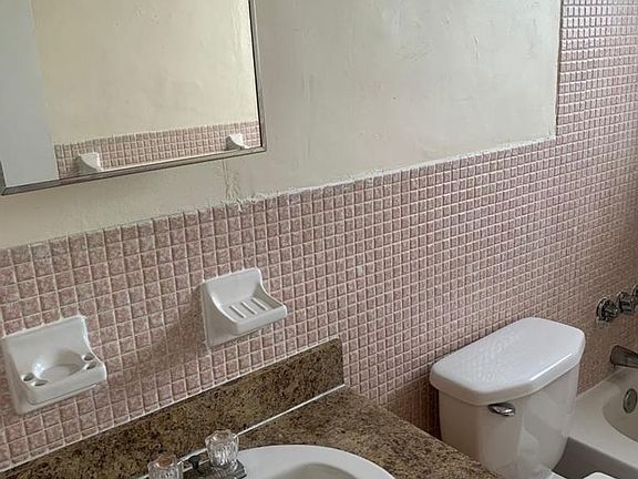 5th image of 1345 W 29th St APT 310