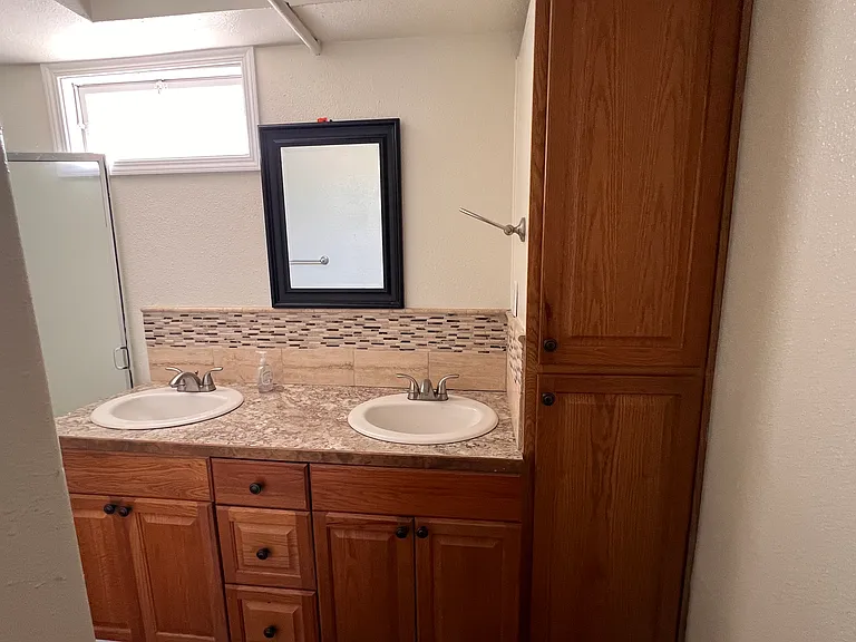2411 S Illinois Ave — Photo 13
