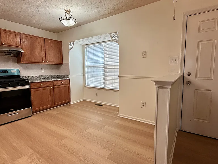 3340 Hollow Ct — Photo 9