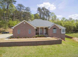 2216 Sportsman Club Rd, Gainesville, GA 30501