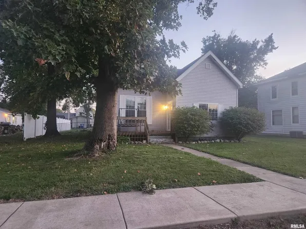 408 W Randolph St, Pinckneyville, IL 62274