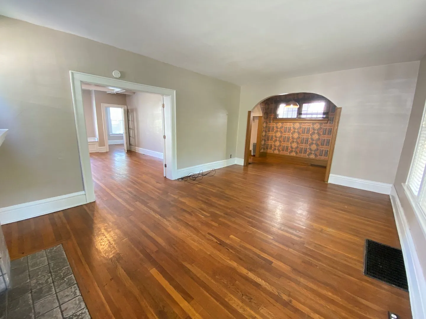 E 18th Ave 334 CR — Photo 3