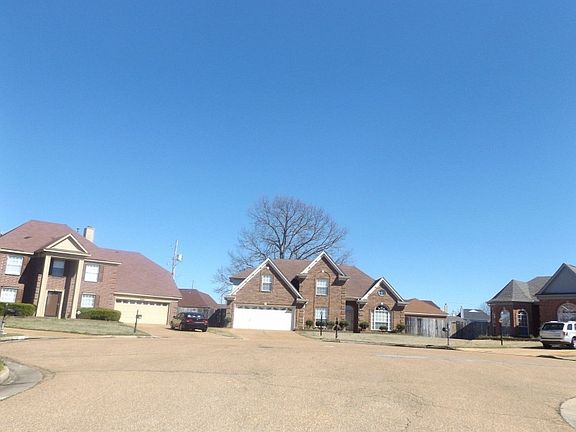 4th image of 7663 Breeze Wood Ln