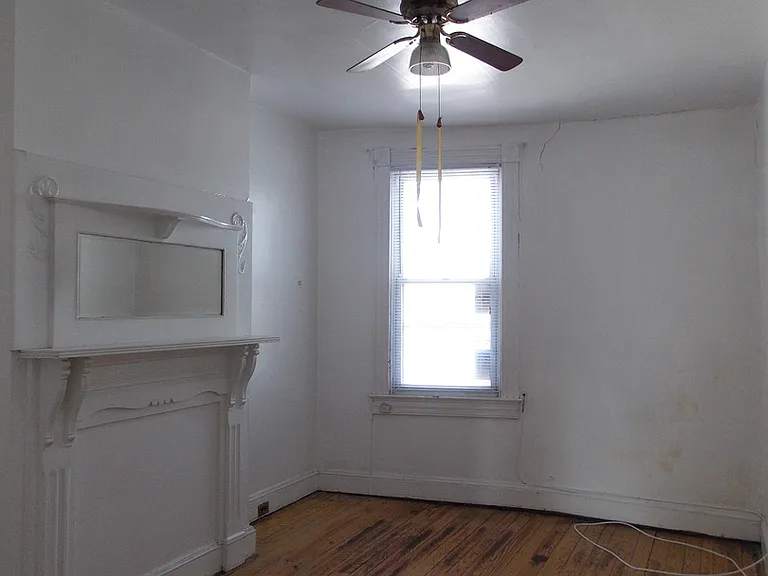 2823 Saint Paul St — Photo 5
