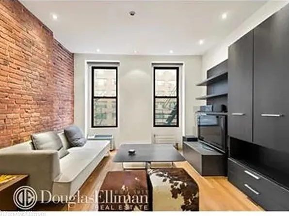 50 East End Avenue 3B image 1 of 5