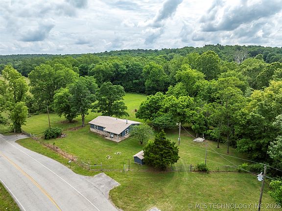2nd image of 50272 S 568th Rd