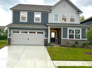 16941 Sandhurst Pl, Westfield, IN 46074