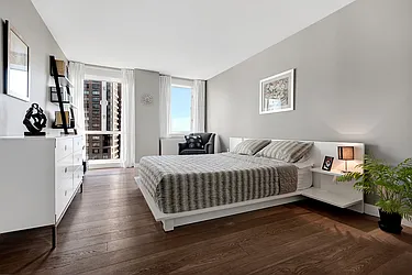 Rented by Cooper & Cooper Real Estate
