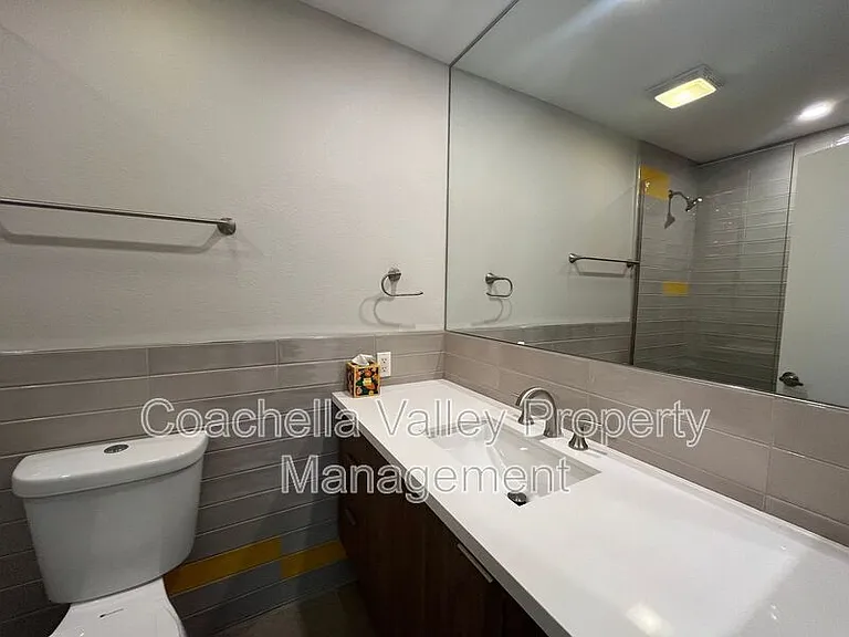 835 S Nueva Vista Dr — Photo 20
