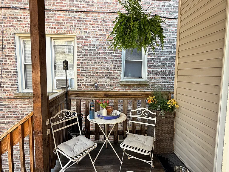 2844 N Whipple St #R2 — Photo 6