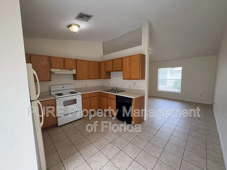 7455 Midway Ter #H — Photo 11