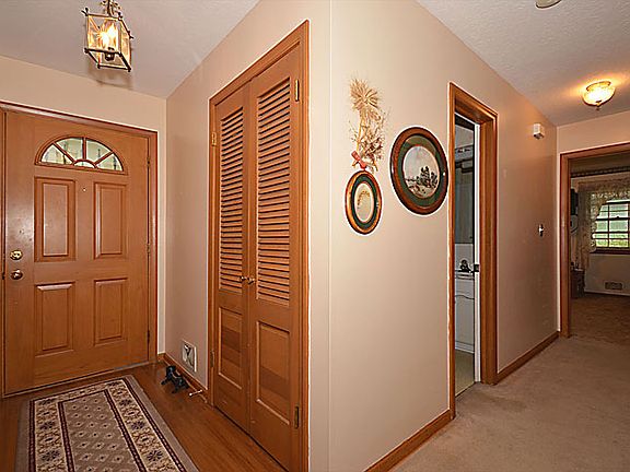 3rd image of 8808 Evanston Ave