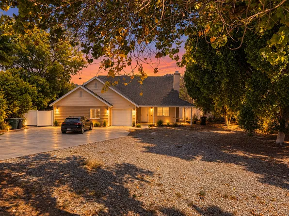 4470 Watkins Dr, Riverside, CA 92507