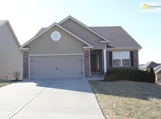 9828 N Stark Ave, Kansas City, MO 64157