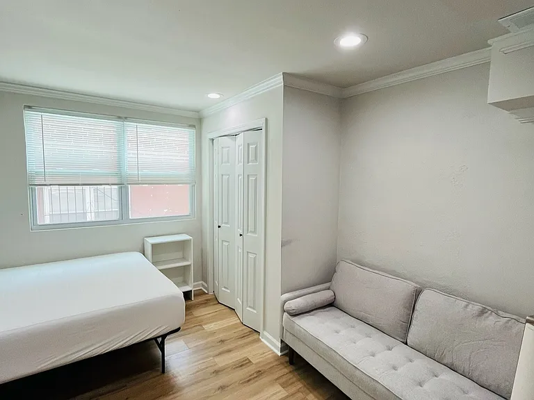 1121 Mecaslin St NW #B — Photo 20