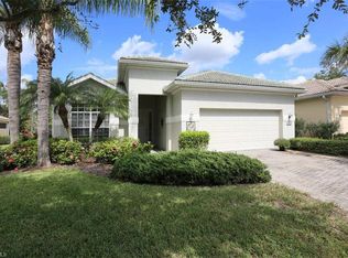 3610 Grand Cypress Dr, Naples, FL 34119