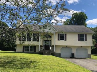 17 Cooke Ln, Monticello, NY 12701