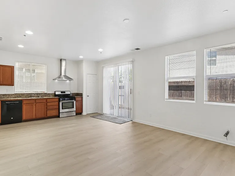 8897 Robbins Rd — Photo 4