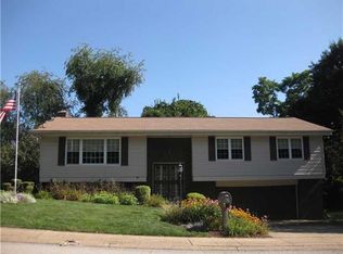 277 Penhurst Dr, Pittsburgh, PA 15235