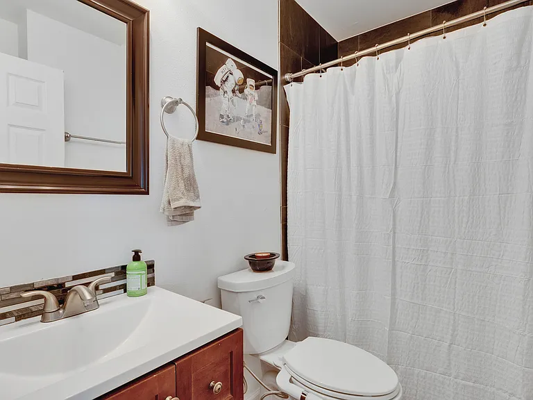 208 Flournoy Dr #A — Photo 14