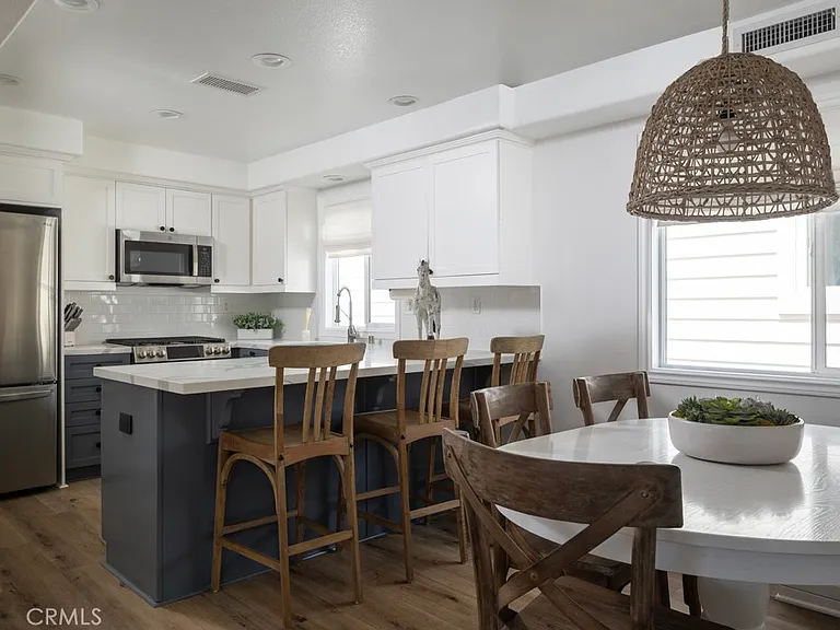 618 Iris Ave #B — Photo 6