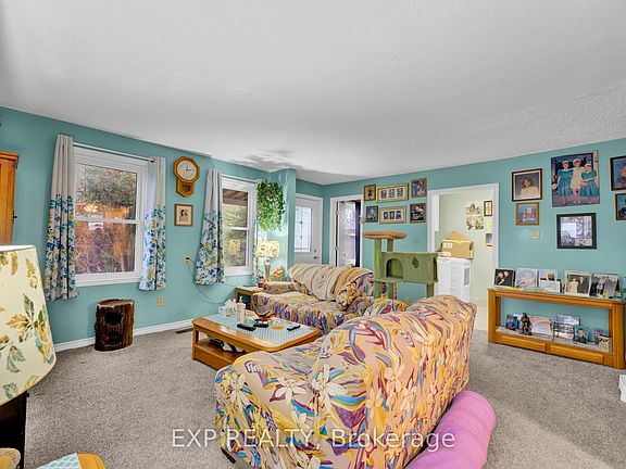 2nd image of 194 Furnival Rd