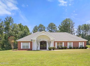 121 Woodsong Way, Terry, MS 39170
