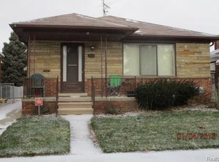 8029 Edward Ave, Center Line, MI 48015