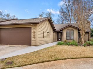 332 Skylark Cir, Greer, SC 29650