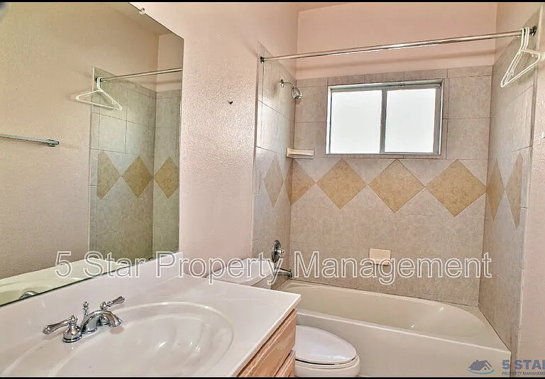 1560 Via Appia St — Photo 41