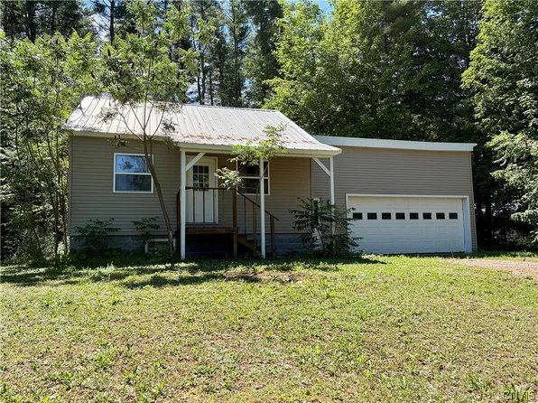 6714 Buckingham Rd, Lowville, NY 13367