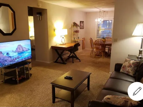 555 N Pearl St #A3, Stockton, IL 61085