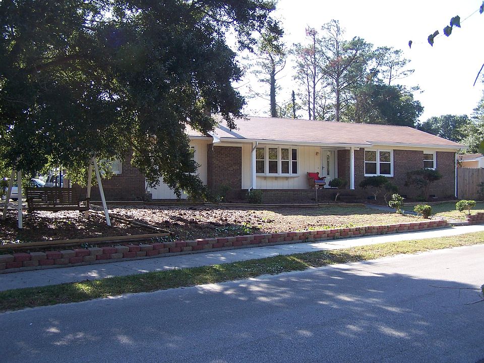 1st image of 417 Keziah St