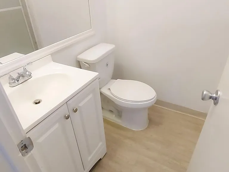 510 S Mariposa Ave #303 — Photo 12