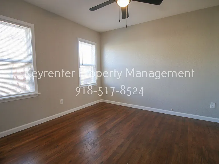 2018 E 12th St Fourplex — Photo 10