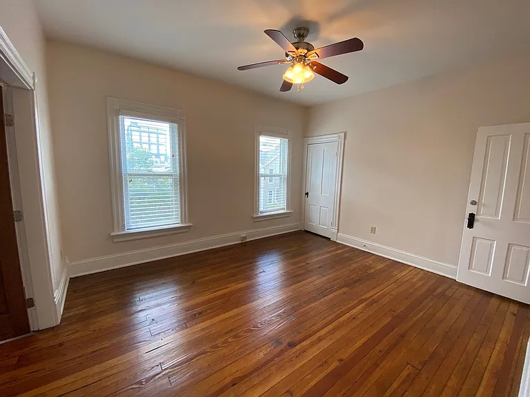 Kerr St 694-696 GW2 — Photo 5