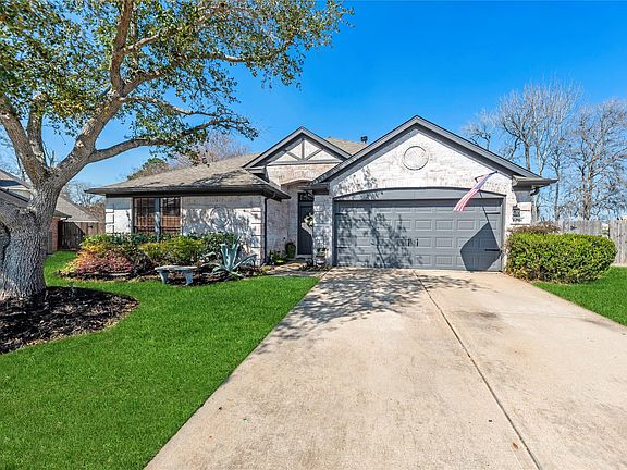 3rd image of 16806 Needle Ridge Ct