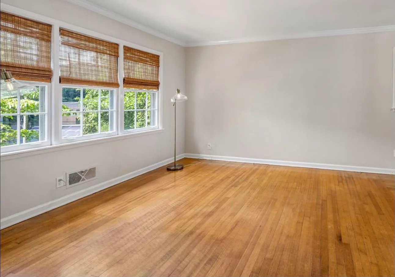 2 bed, 1029 sqft, $1,950 — Photo 2