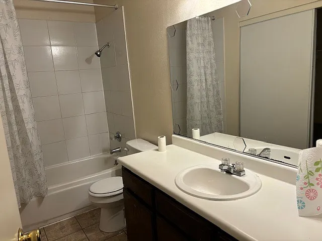 Unit Photo