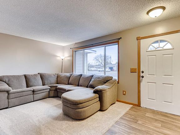 3rd image of 23501 Degardner Cir NW