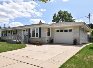 8637 W Hayes Pl, West Allis, WI 53227
