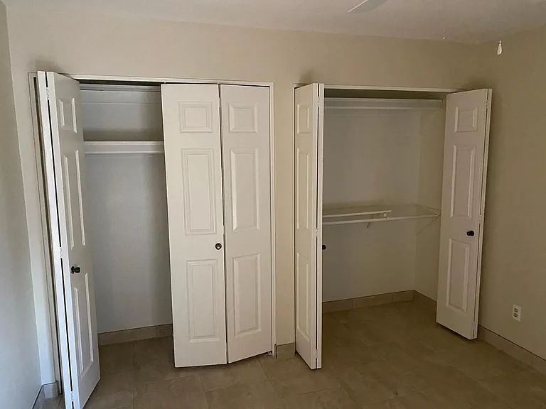925 E Beryl Ave — Photo 13