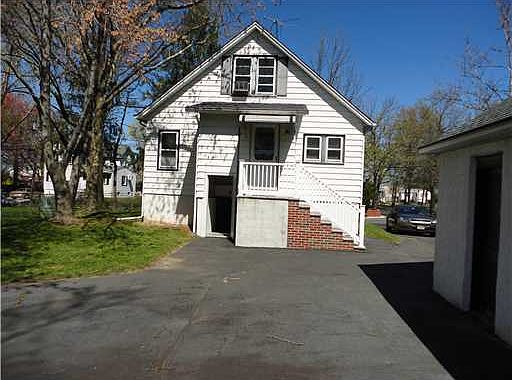 3rd image of 49 W Amherst St