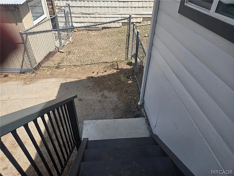308 E Sherwood Blvd — Photo 6