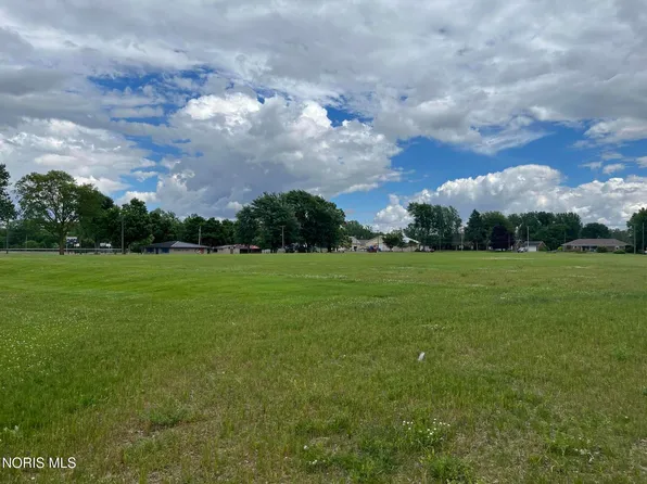 306 S Tarr St, North Baltimore, OH 45872