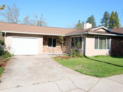 817 Ream Ave, Mount Shasta, CA, 96067