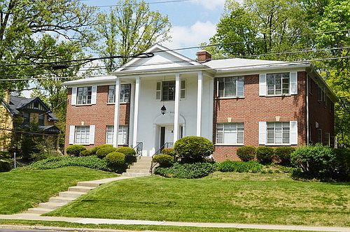 1st image of 3422 Linwood Ave APT 2