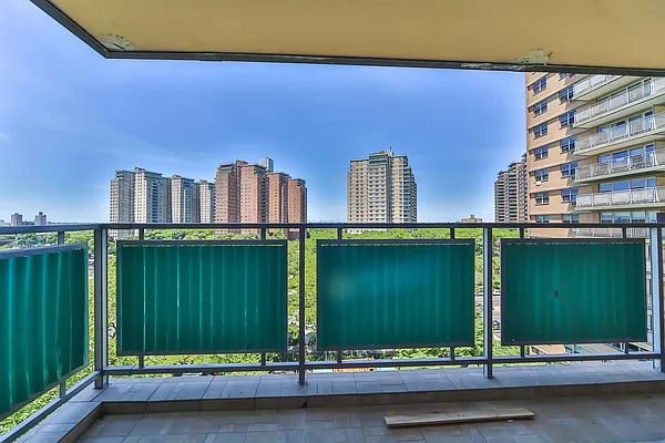 Sold by Remax Edge | media 13