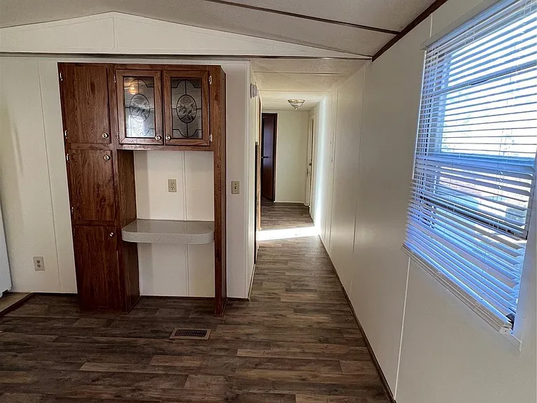216 Tall Pines Ln — Photo 4